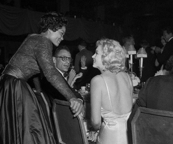Marilyn Monroe, Arthur Miller y Eartha Kitt