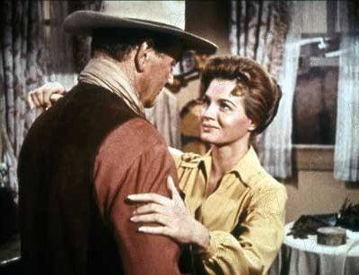 John Wayne y Angie Dickinson
