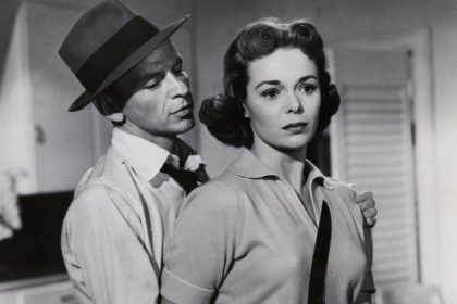 Critica Suddenly (1954)