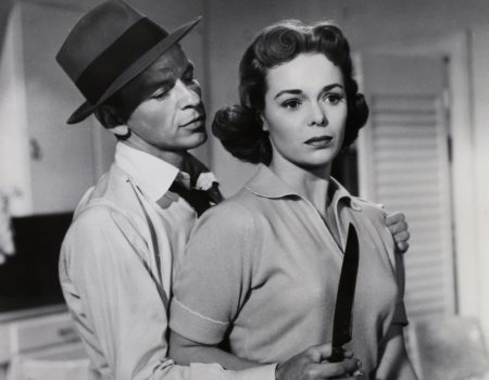 Critica Suddenly (1954)