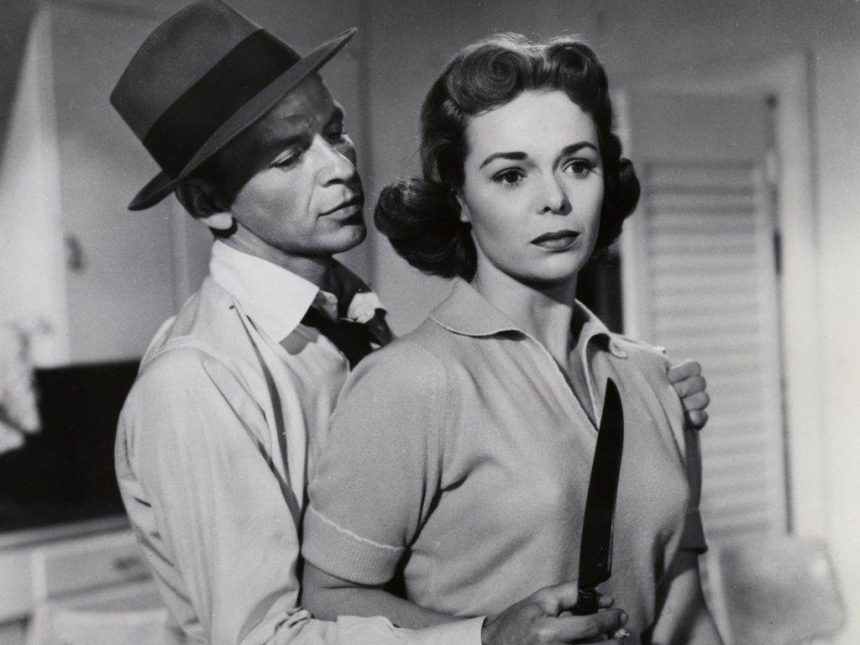 Critica Suddenly (1954)