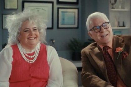 Saturday Night Live - Steve Martin Aidy Bryant
