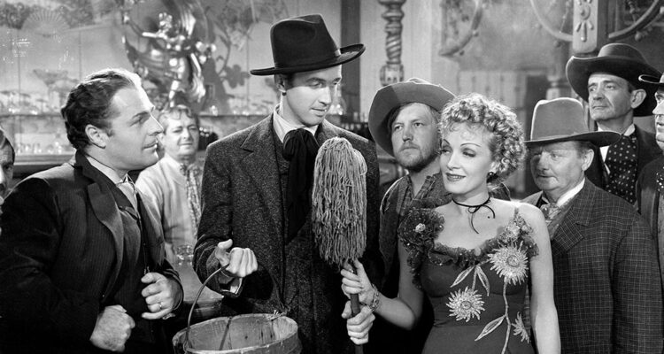 Destry Rides Again - James Stewart y Marlene Dietrich (2)