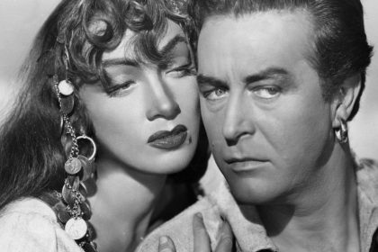 En las rayas de la mano [Golden Earrings] (1947) de Mitchell Leisen - Marlene Dietrich